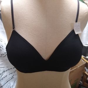 On gossamer next to nothing black bra